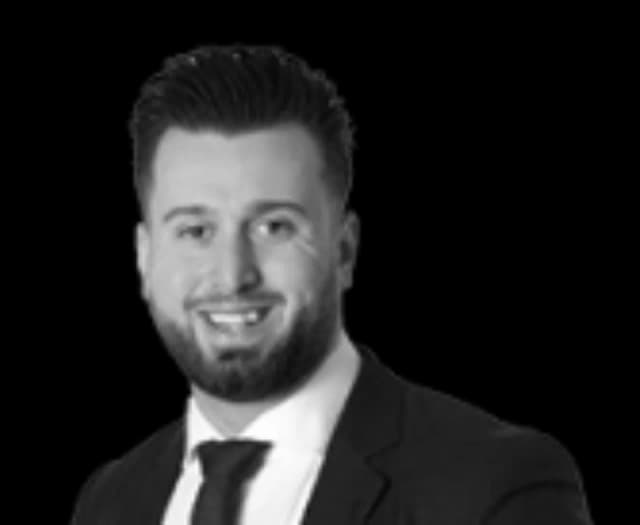 Marwan Jezrawi 300x500 1 290x424