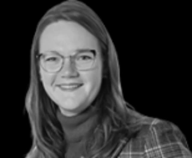 Marlijn Mulder 300x500 1 290x435