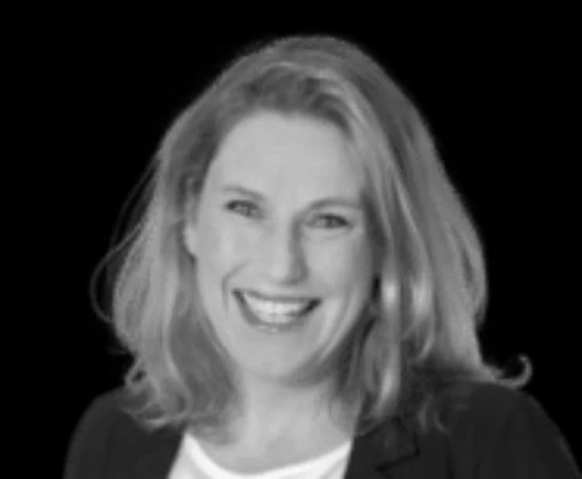 Ingeborg Smit 300x500 1 290x435